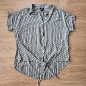 JONES NEW YORK Short Sleeve Tie Front Button Down